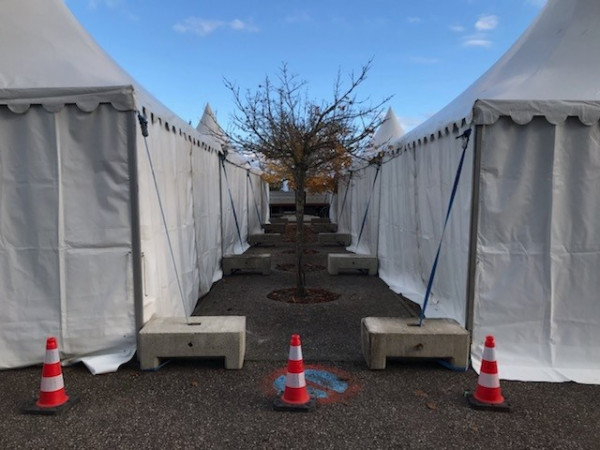 Lestage par plots béton sur parking