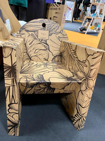 Fauteuil en carton personnalisé