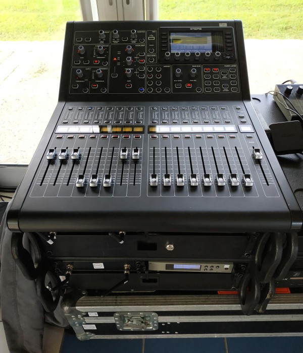 Console de mixage numérique 