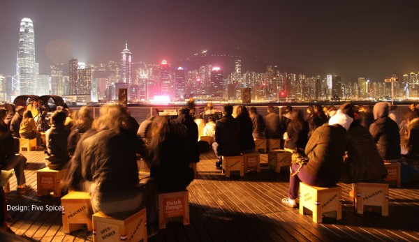 Tabouret en carton recyclable pour l'extérieur