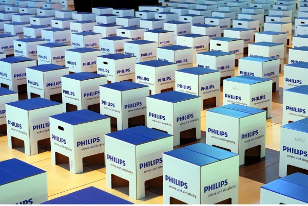 Tabouret en carton recyclable et ne jamais passer inaperçu !