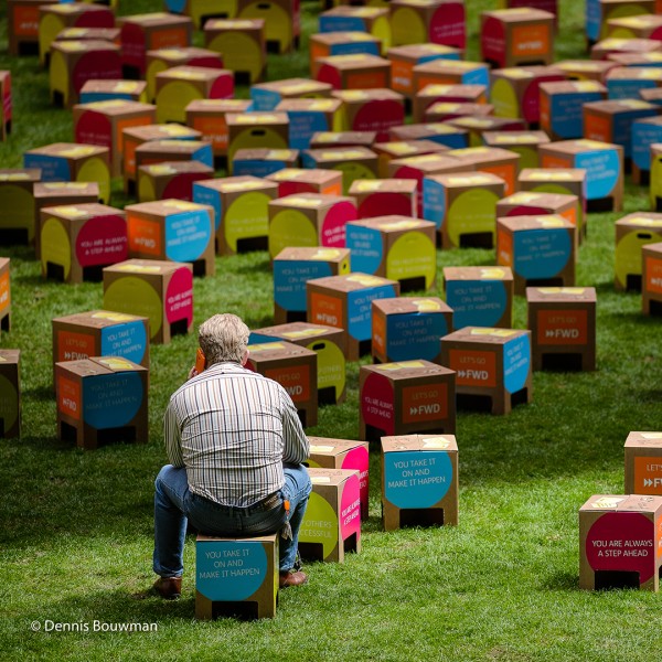 Tabouret en carton recyclable pour l'extérieur