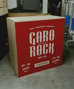 Comptoir Quinsac 1m fermant à clé avec signalétique de façade