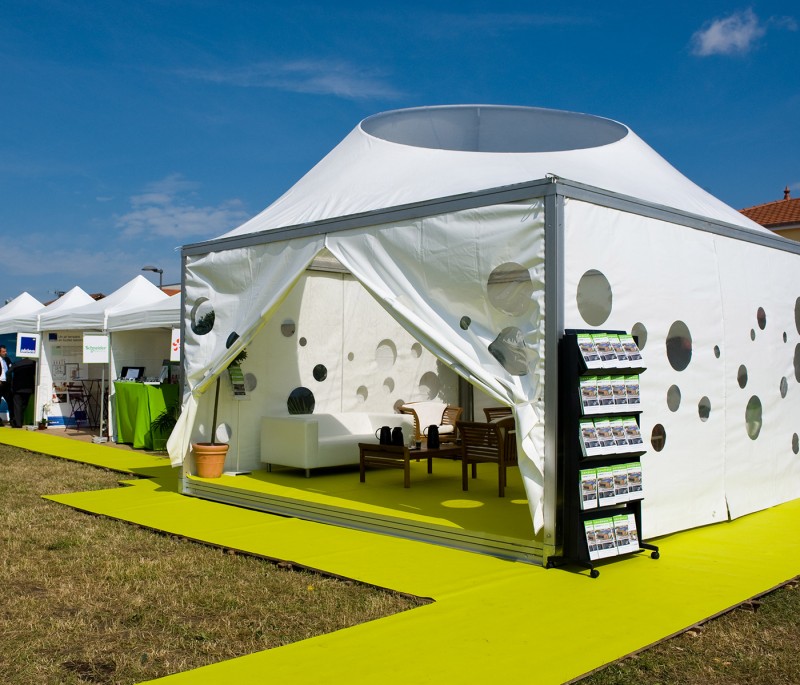 TENTES de RECEPTION - BARNUMS - CHAPITEAUX-Chapiteau VOLCAN - Solutions  Tech Prod - matériel événementiel sur Bordeaux, Gironde, Aquitaine